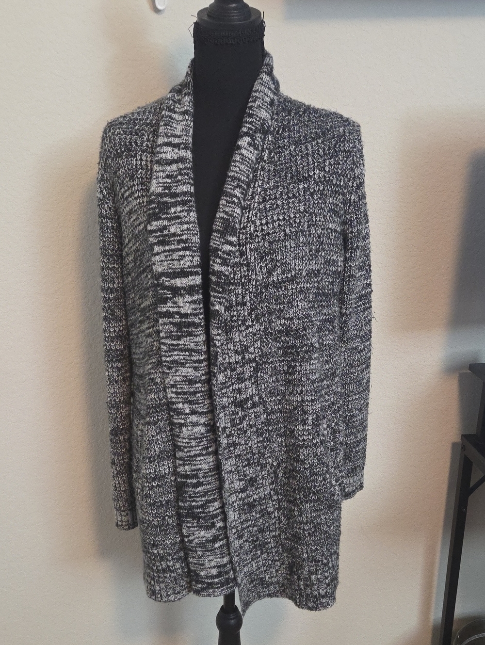 Daisy Fuentes Black White Marled Open Front Knit Cardigan L
